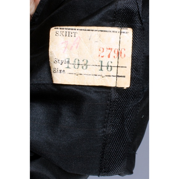 💣 M/L Vintage 1940s Little Black Dress SILK - Picture 8 of 8